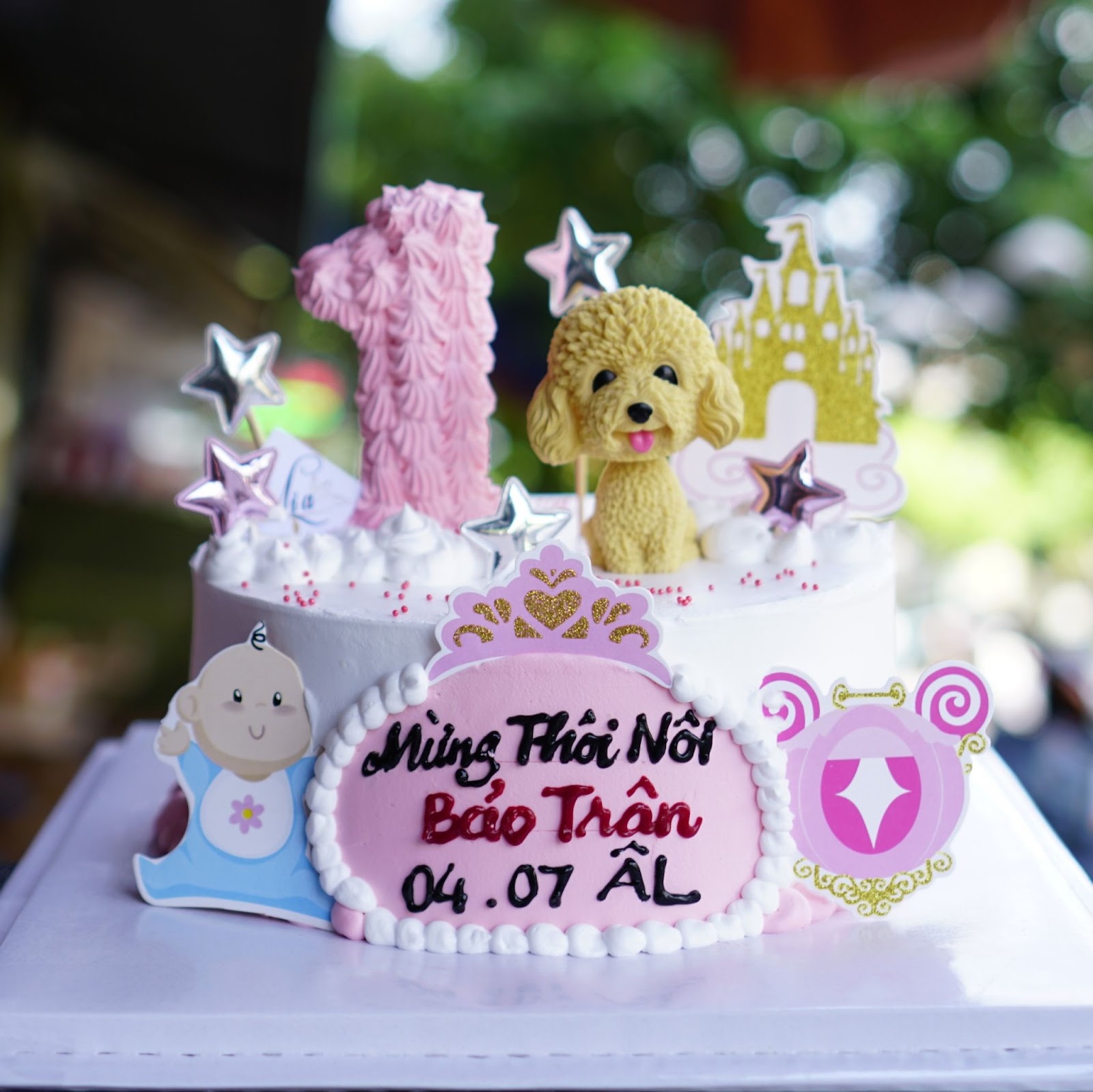 Những bánh sinh nhật cho bé 1 tuổi cực kỳ đáng yêu